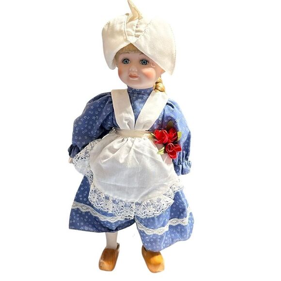 Vintage 1994 House of Lloyd Private Collection Jana Dutch Girl Porcelain Doll - Picture 3 of 10